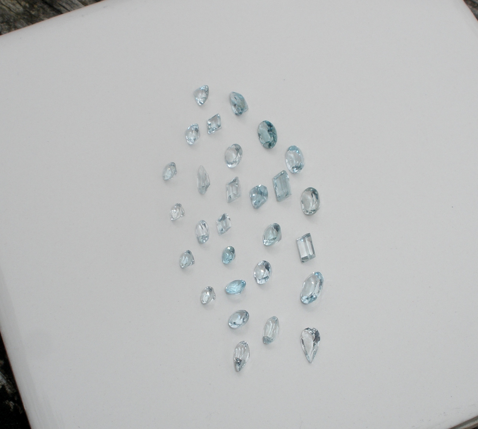 Aquamarine gem mix loose parcel over 5 carats