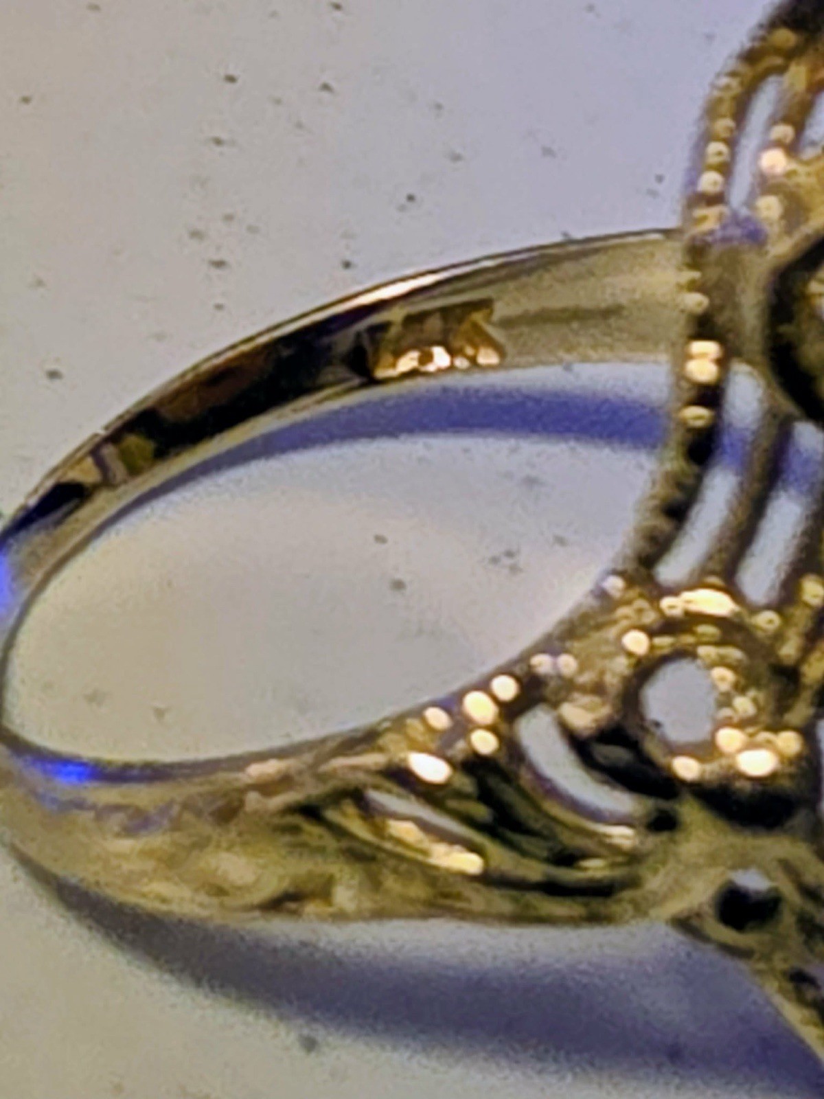 Art Deco antique 14k gold ring (missing a part of the necklace)