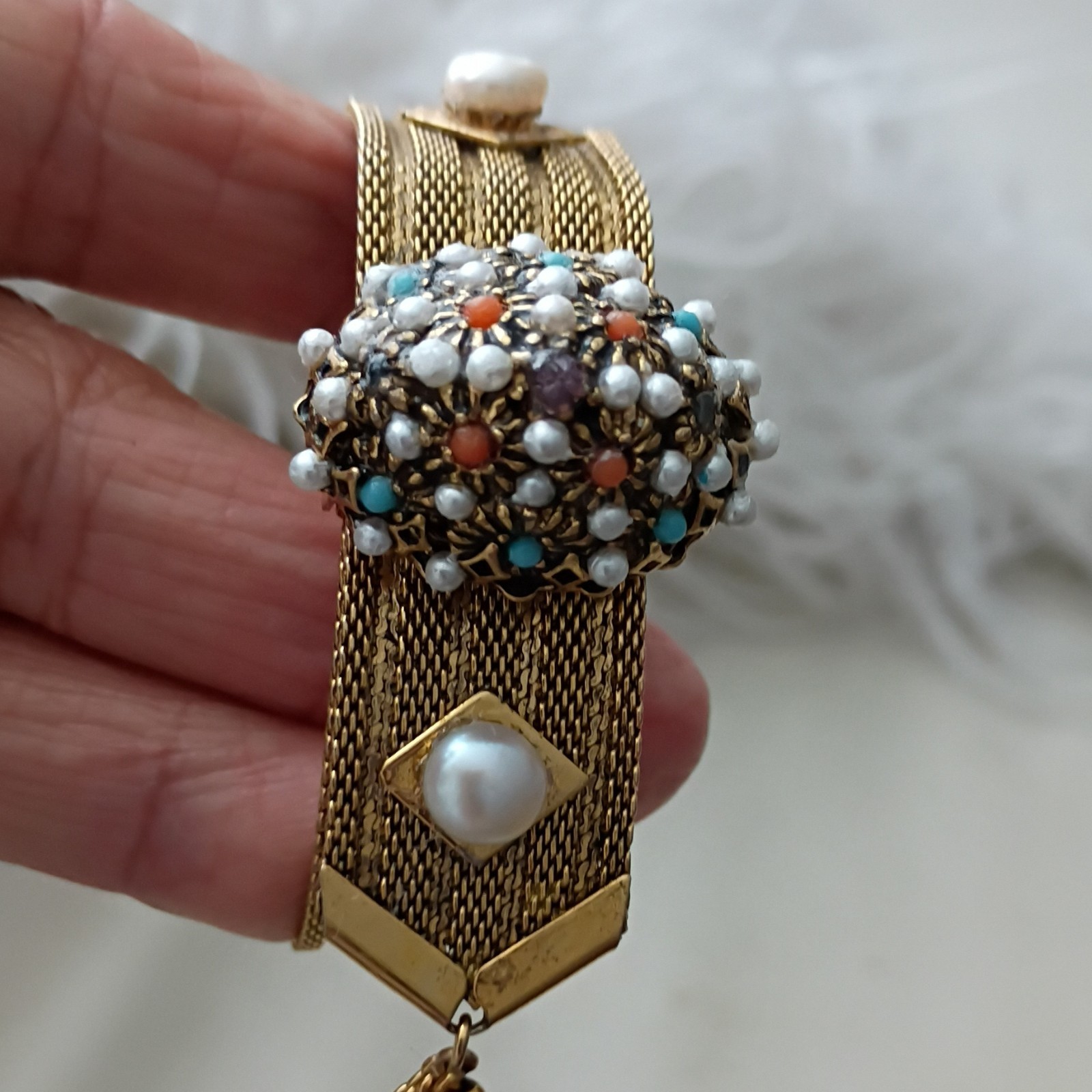 Gold Tone Mesh Cuff Bracelet Faux White Round Pearls Bead Cluster Dangle Charm