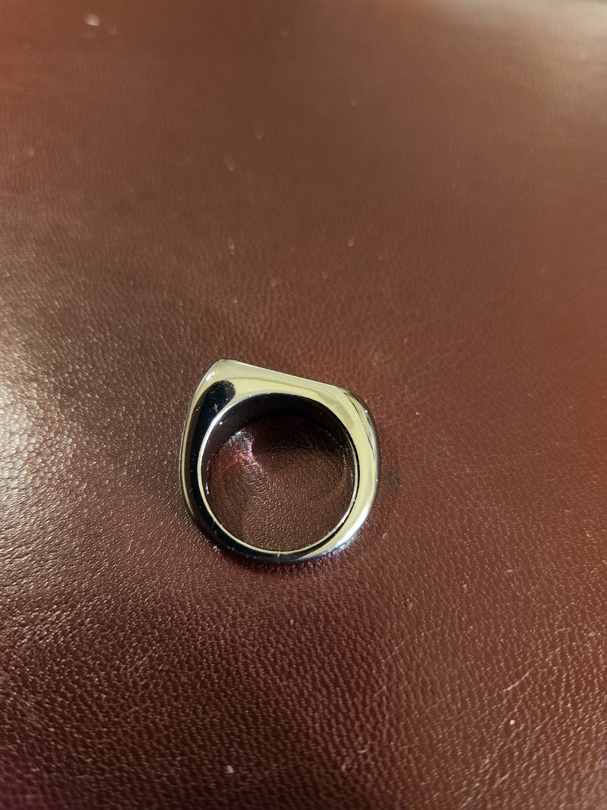 Henri Bendel Gray Smooth Metal Geometric Shape Band Ring Sz 6 (Price Correction)