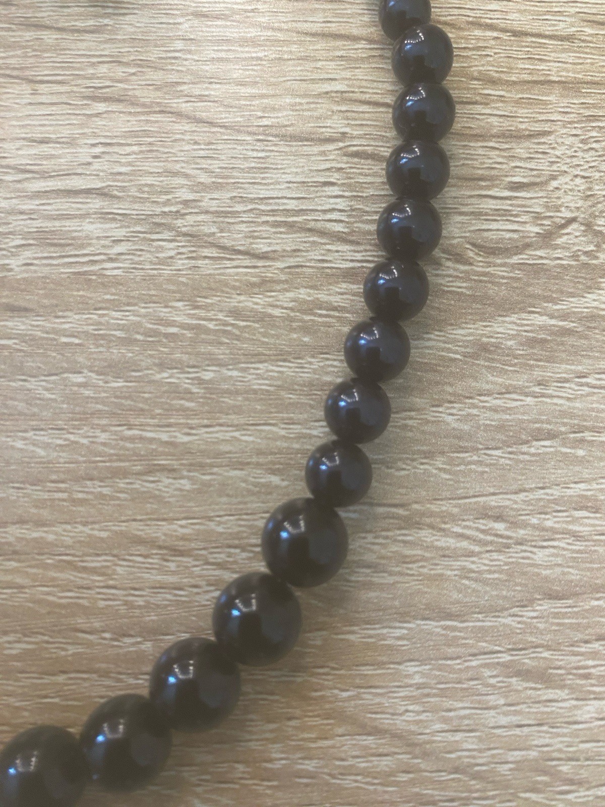 Classic Glossy Black Beaded Necklace Sparkling Rhinestone Accent Gold Tone Clasp