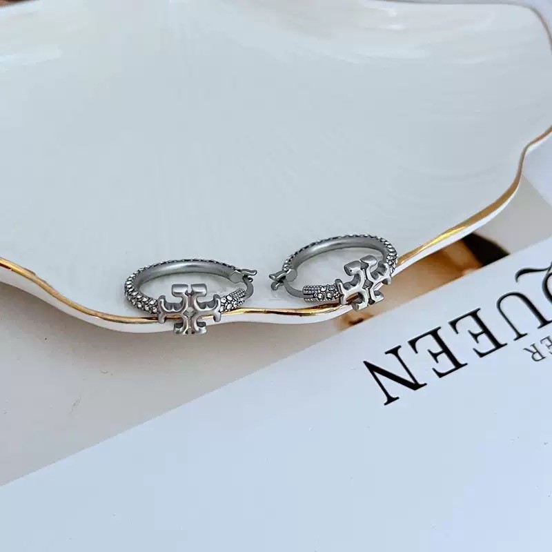 New Tory Limited Edition Small Hoop Earrings in Silver with Jewelry Pouch