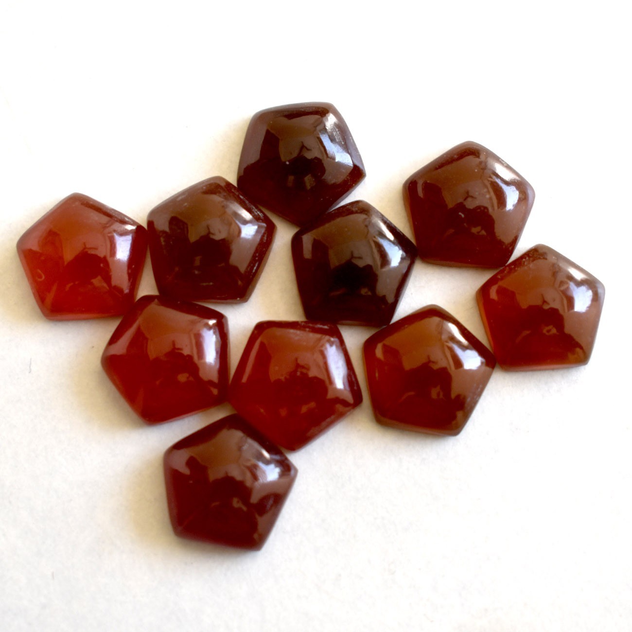 Natural Red Onyx Pentagon Cabochon 10mm To 25mm Loose Gemstone