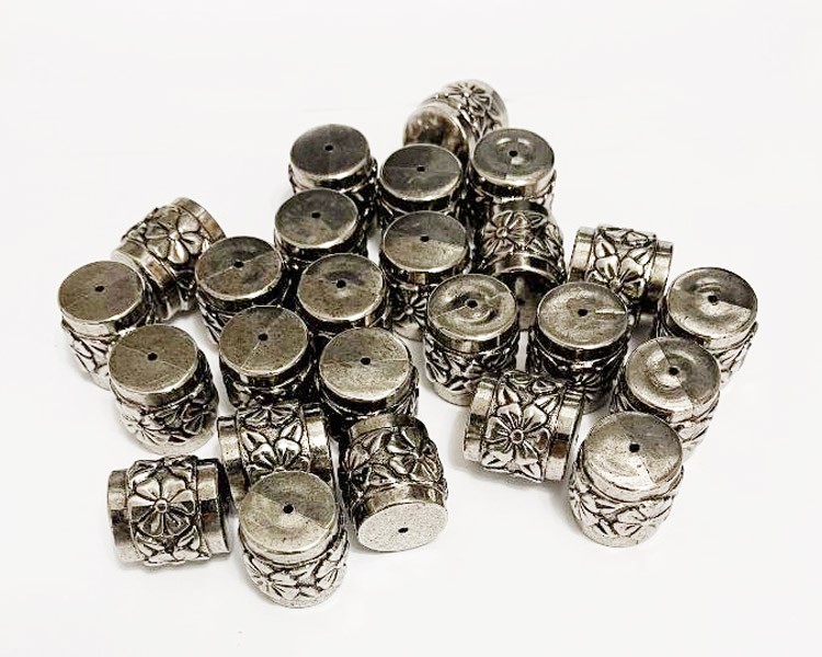 Silver Barrel Beads with daisy floral design good for Necklace & Bracelet