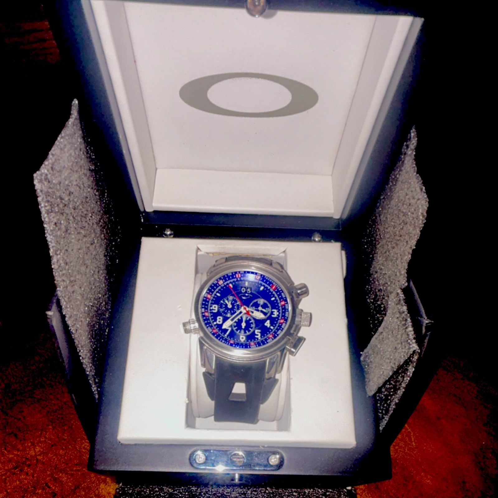 Oakley 12 Gauge Quartz Wristwatch Blue Dial Silver Steel 45mm Black Strap Box