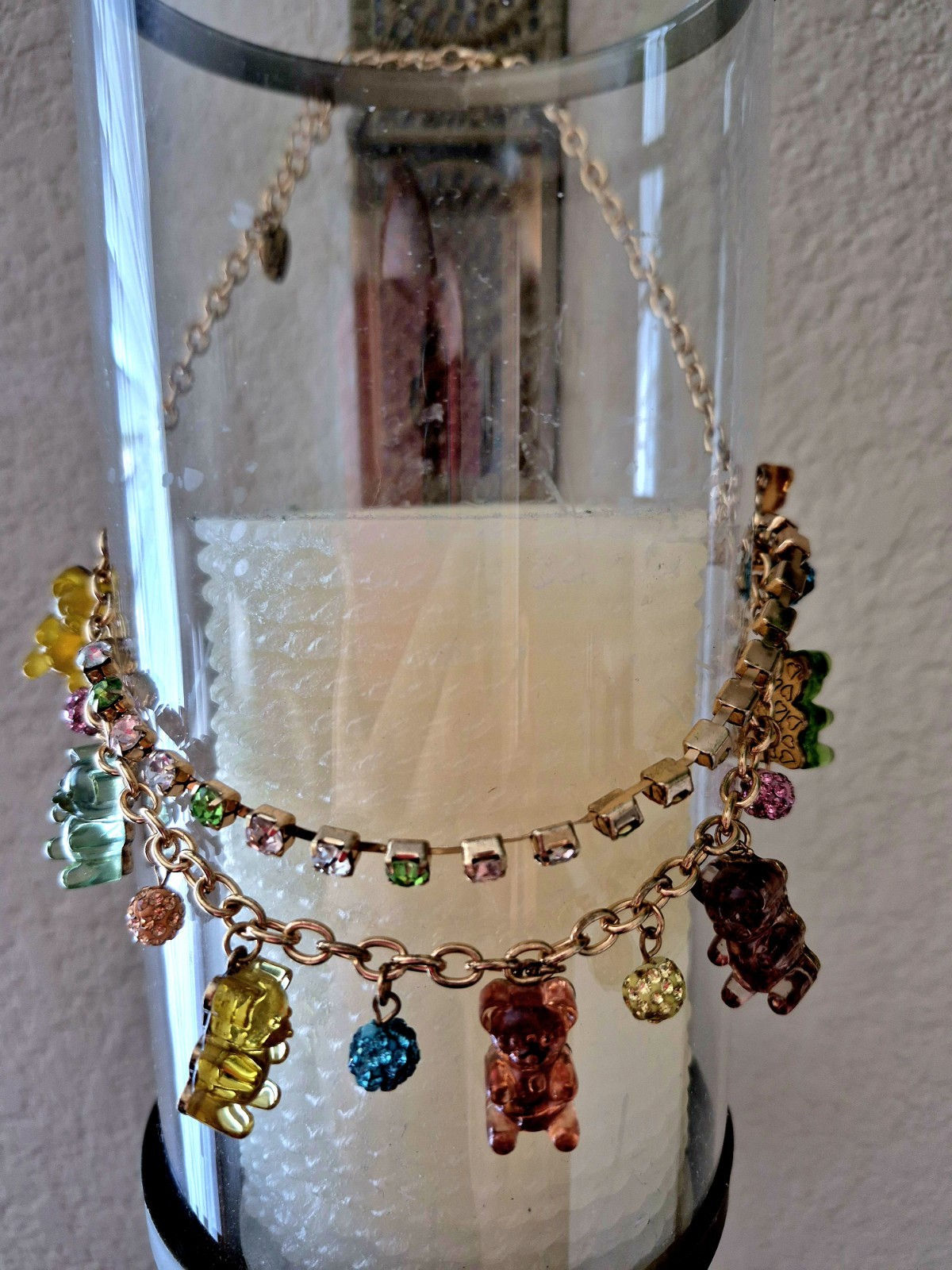 Gold Tone Multicolor Crystal Animal Charm Chain Necklace Oval Link Lobster