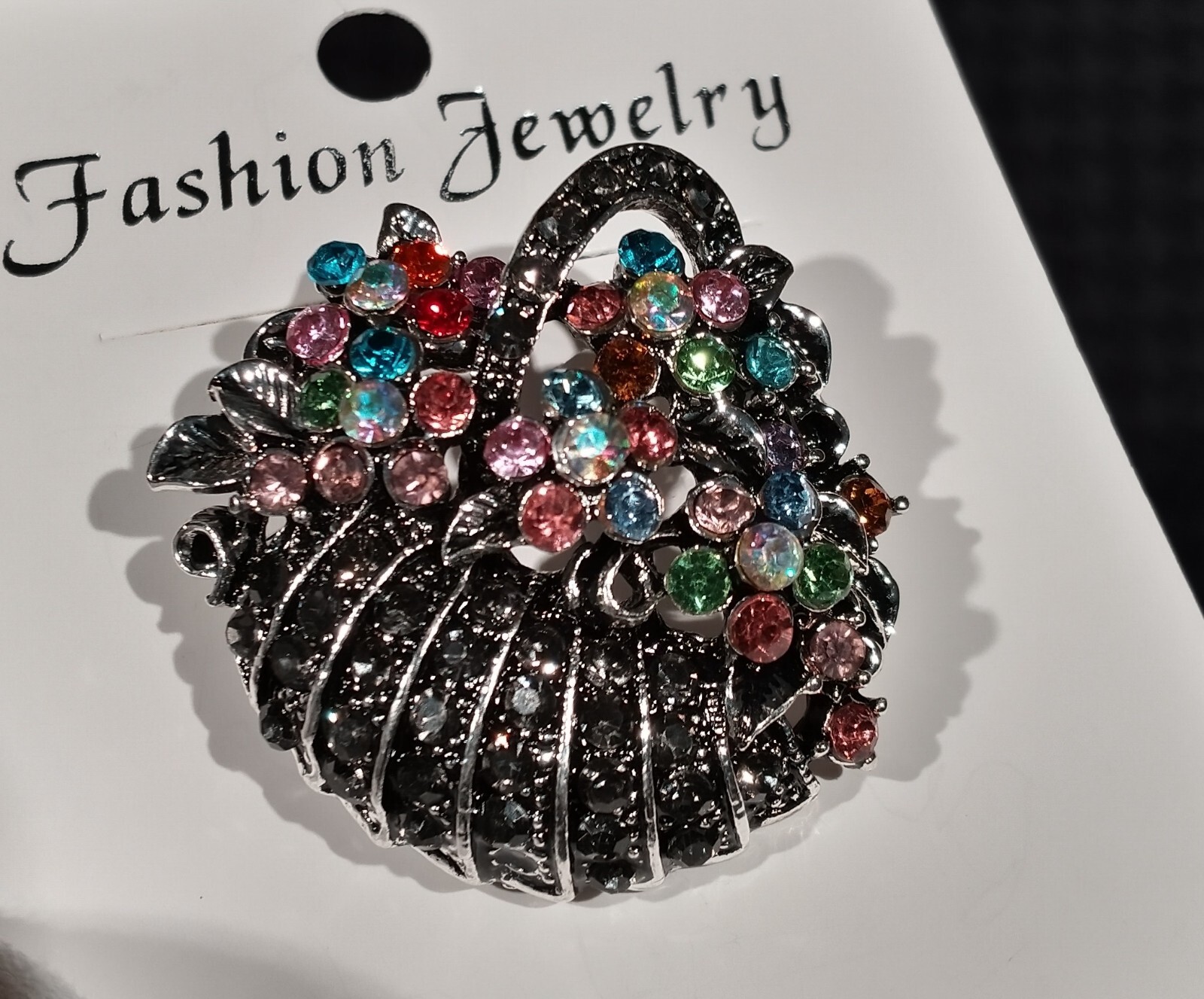 Flower Basket Vintage Style Silver Crystal Rhinestone Brooch & Gold Bag – VIDEO