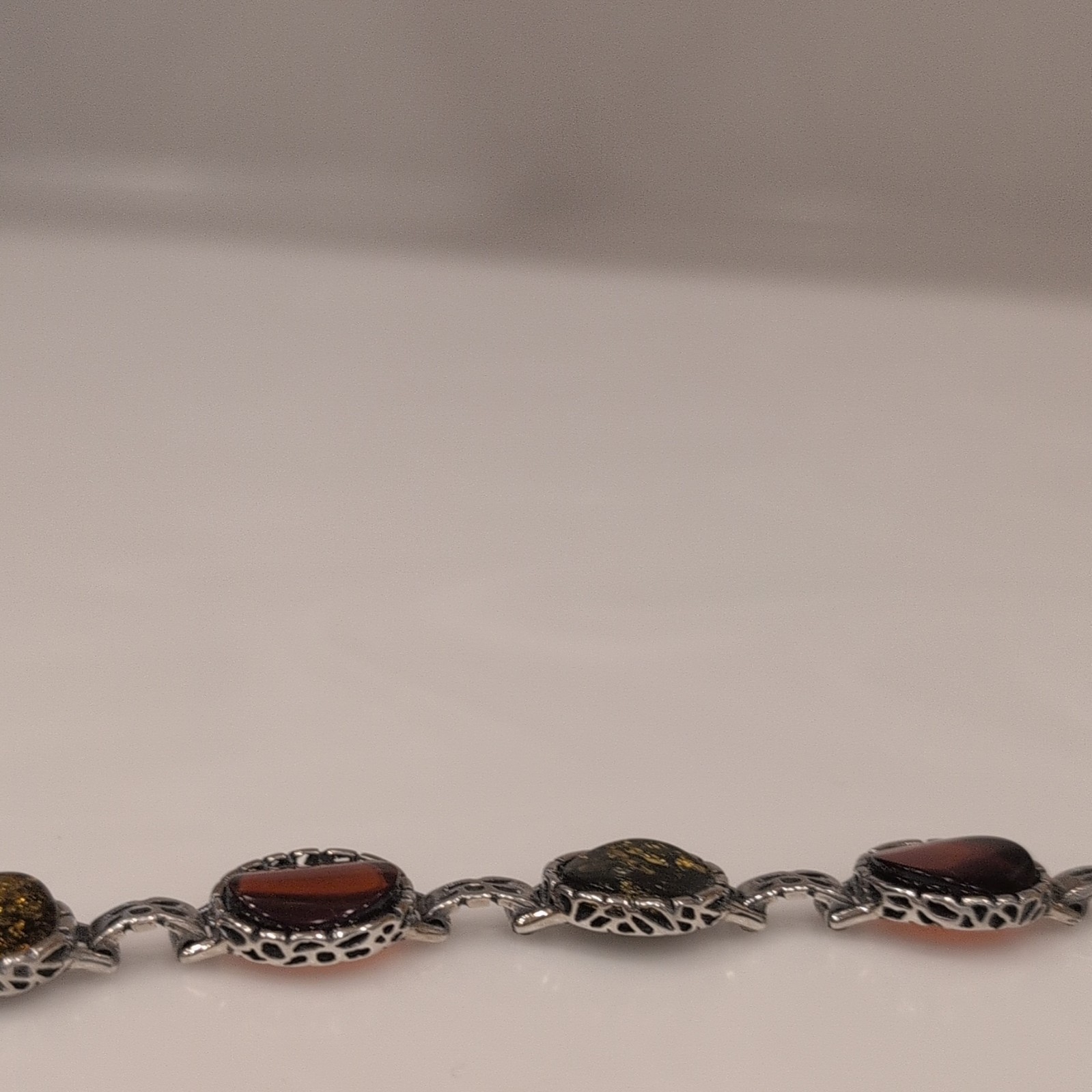 925 Sterling Silver Link Bracelet Oval Cabochon Bezel Red Stones 8 in
