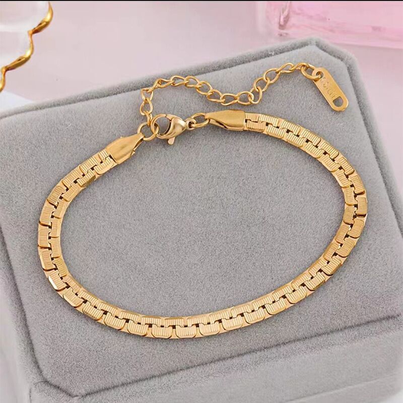 Woman 18K Gold Plated Stainless Steel Flat Thick Texture Chain Bracelet Bangle