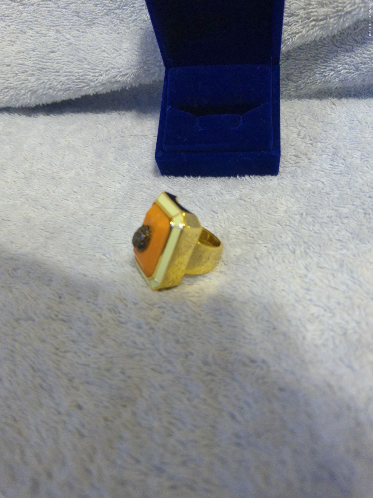 Kurt Geiger Size 9 Eagle Cocktail Ring New In Box