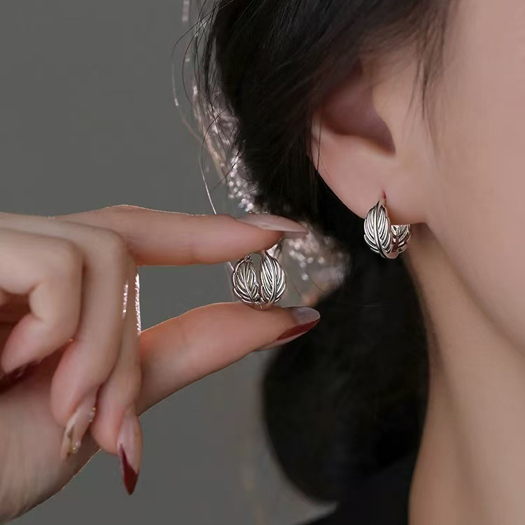 Cute Leaves Small 925 Sterling Silver Hoop Earrings