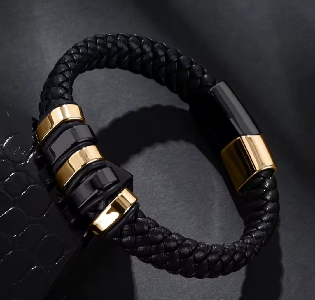 Men’s Genuine Leather Bracelet Stainless Steel Custom Engravings Jewelry