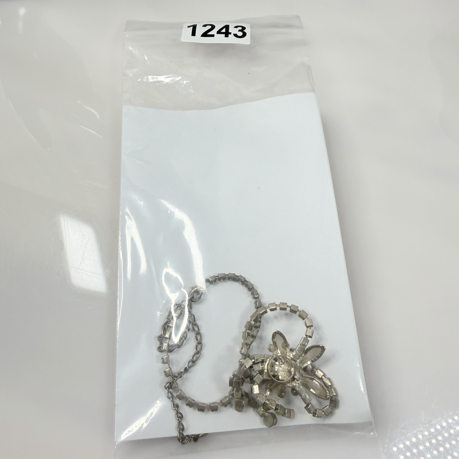Vintage Rhinestone Necklace Choker Flower Lightweight Adjust up to 16″