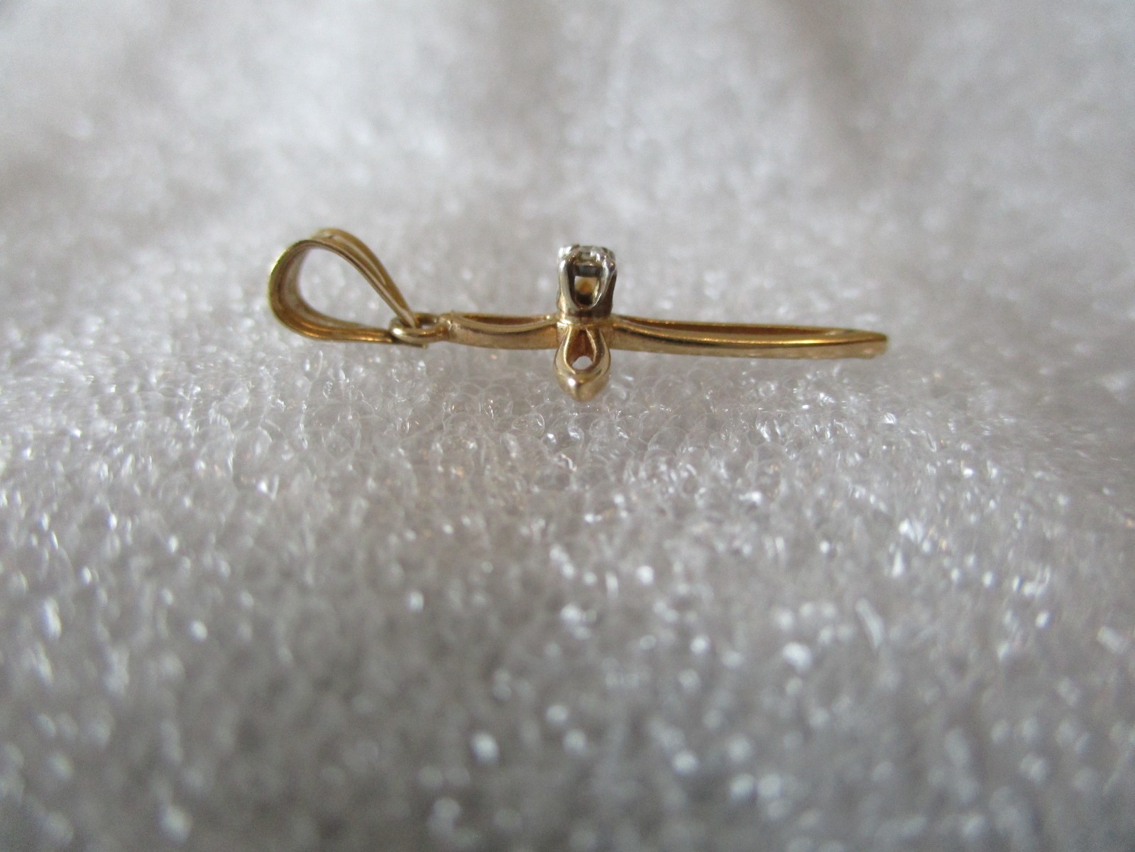 14K YELLOW GOLD MICHAEL ANTHONY DIAMOND CROSS PENDANT – 0.65g