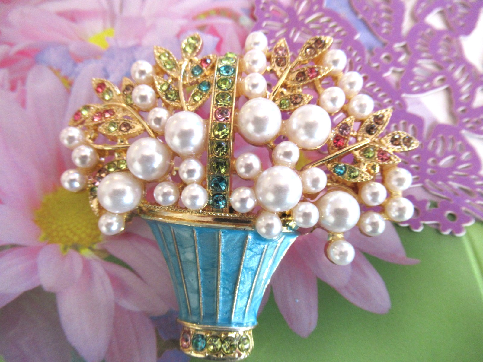 Easter Spring Flower Basket Brooch Sparkling Rhinestone Pin Mother’s Day Gift