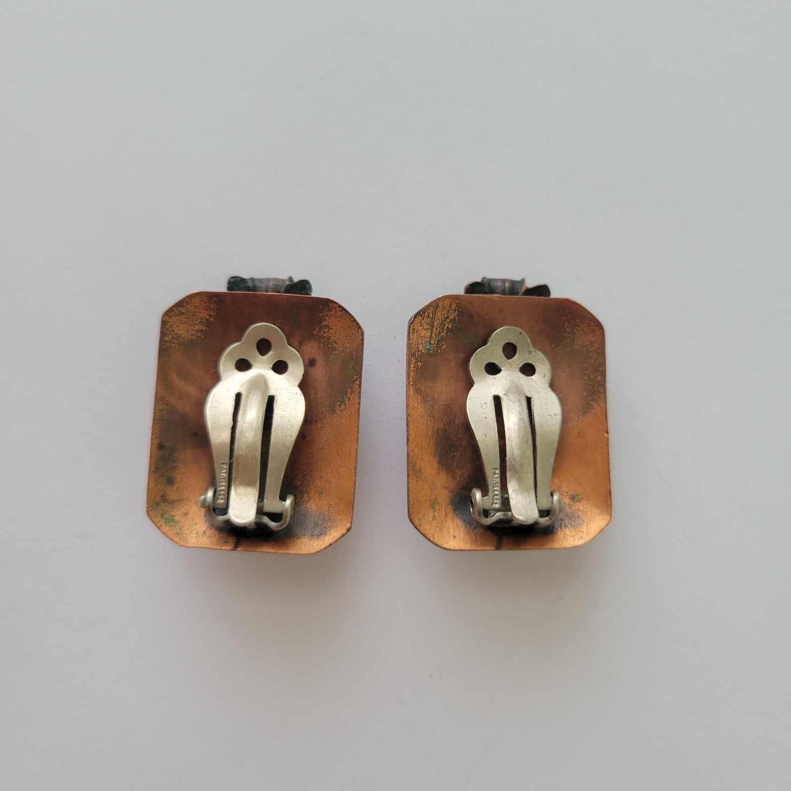 Vintage Signed Whiting & Davis Copper Clip On Earrings Art Beauty