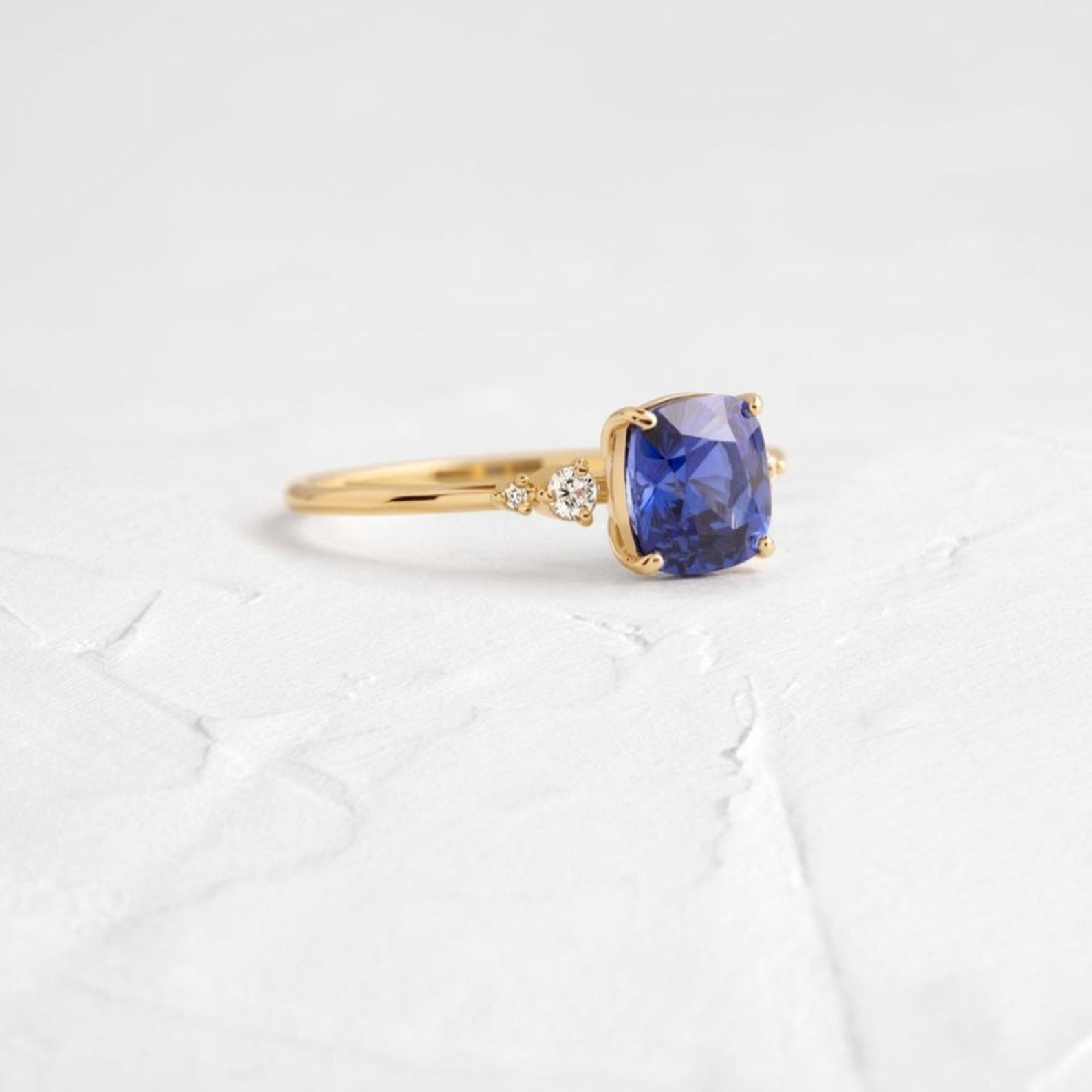 Blue sapphire ring yellow gold cushion cut blue sapphire ring blue ring