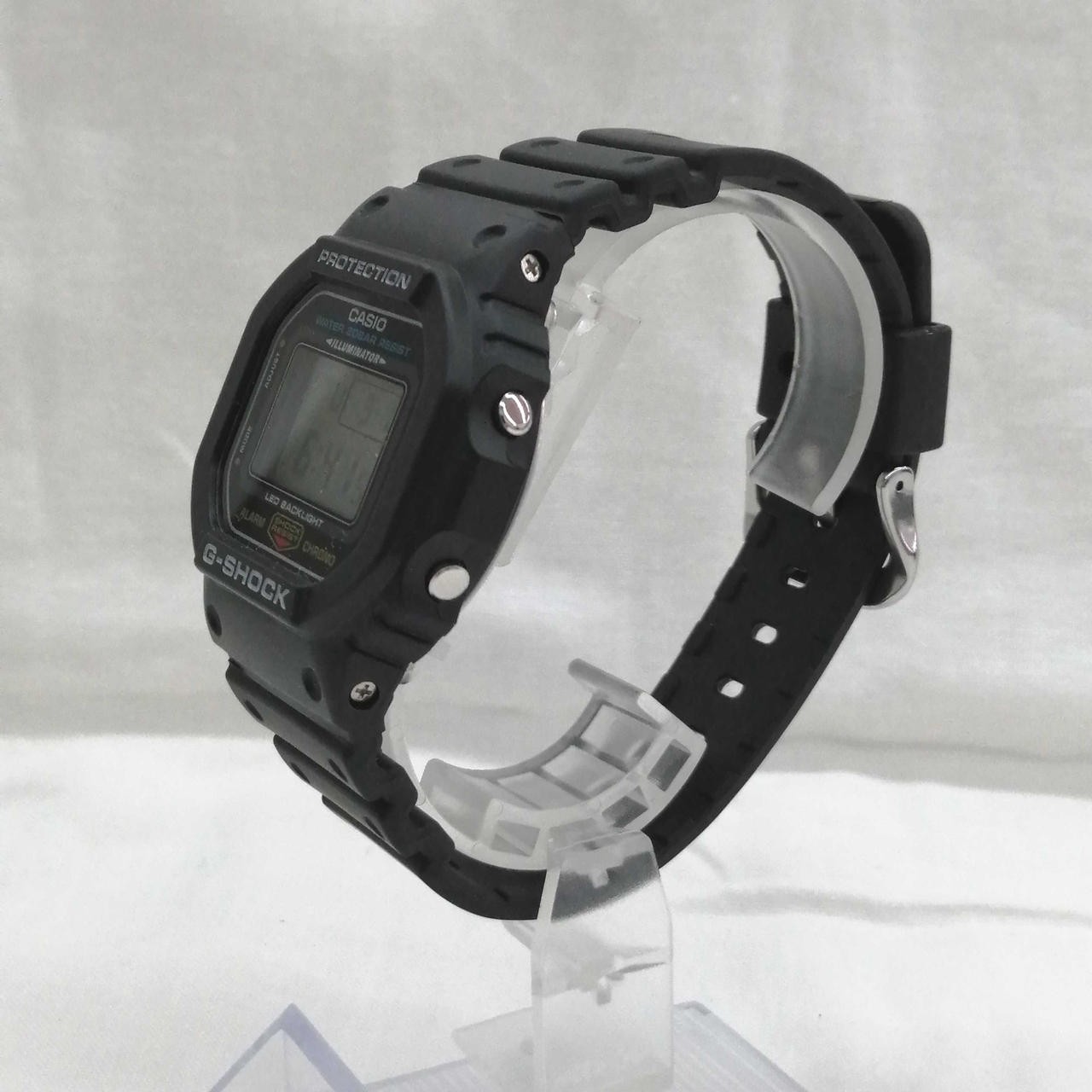 CASIO DW-5600UE G-SHOCK