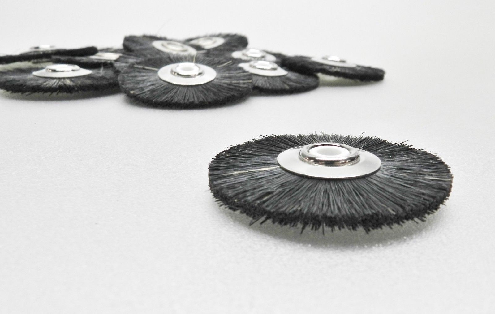 2″ Stiff Bristle Wheel Brush Metal Hub w/ Nylon Center Jewelry Clean and Polish