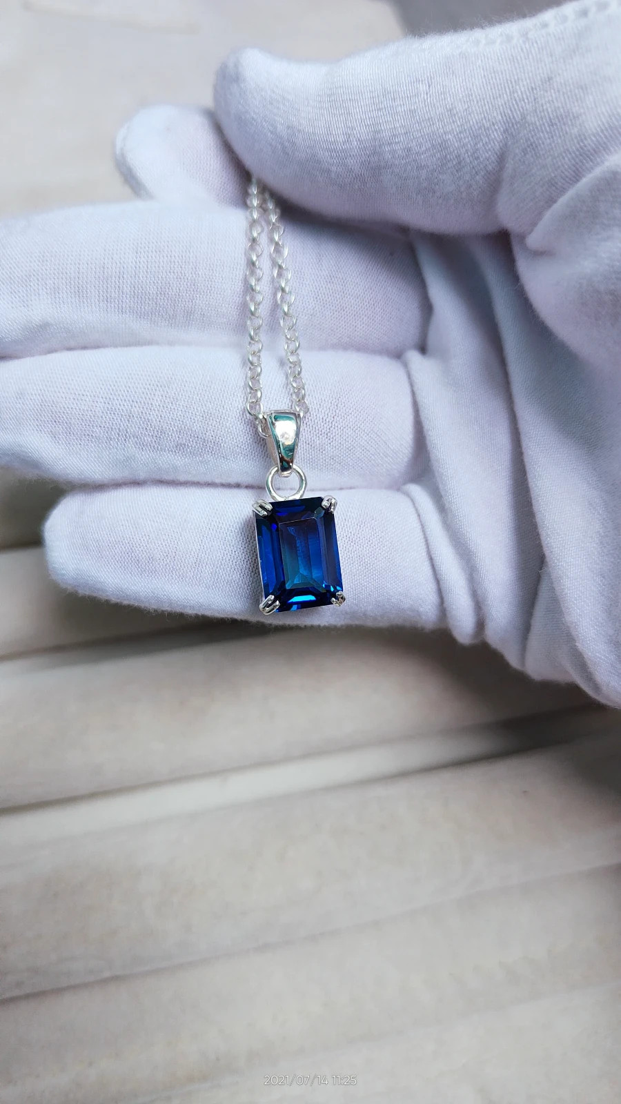 5.00 Ct Emerald Cut Natural Sapphire Diamond Beautiful Pendant 14K White Gold