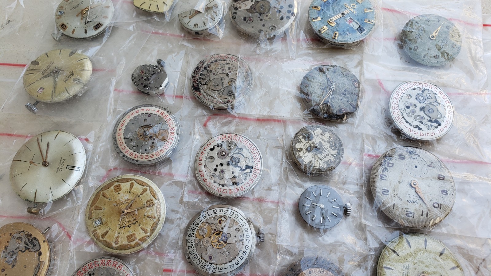 Antique Vintage Automatic Manual Wind Mixed Watch Movements- Lot Of 72 Movement