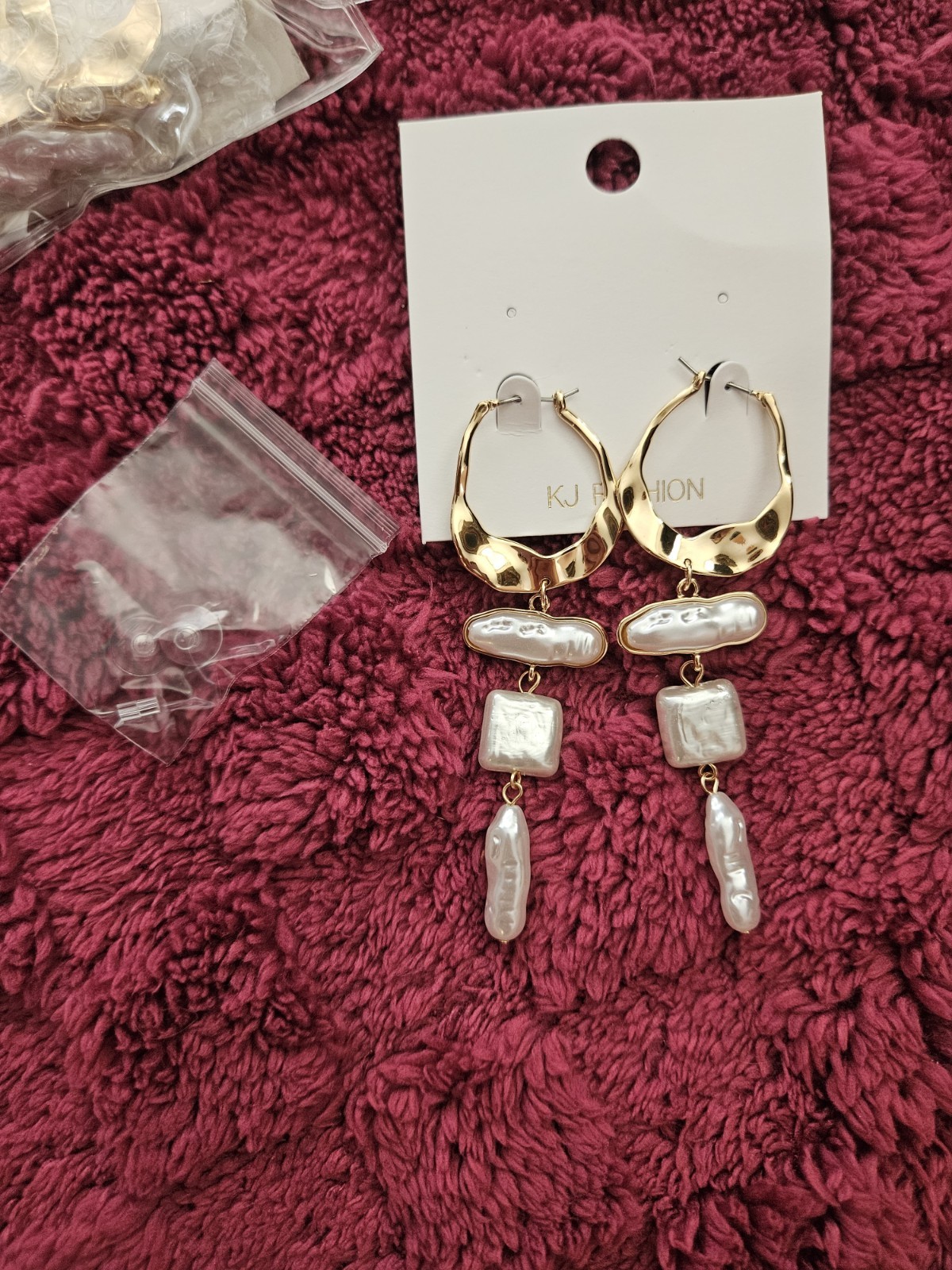Donabus Gold Tone Hoop Dangle Earrings White Baroque Pearl Drops Hinged