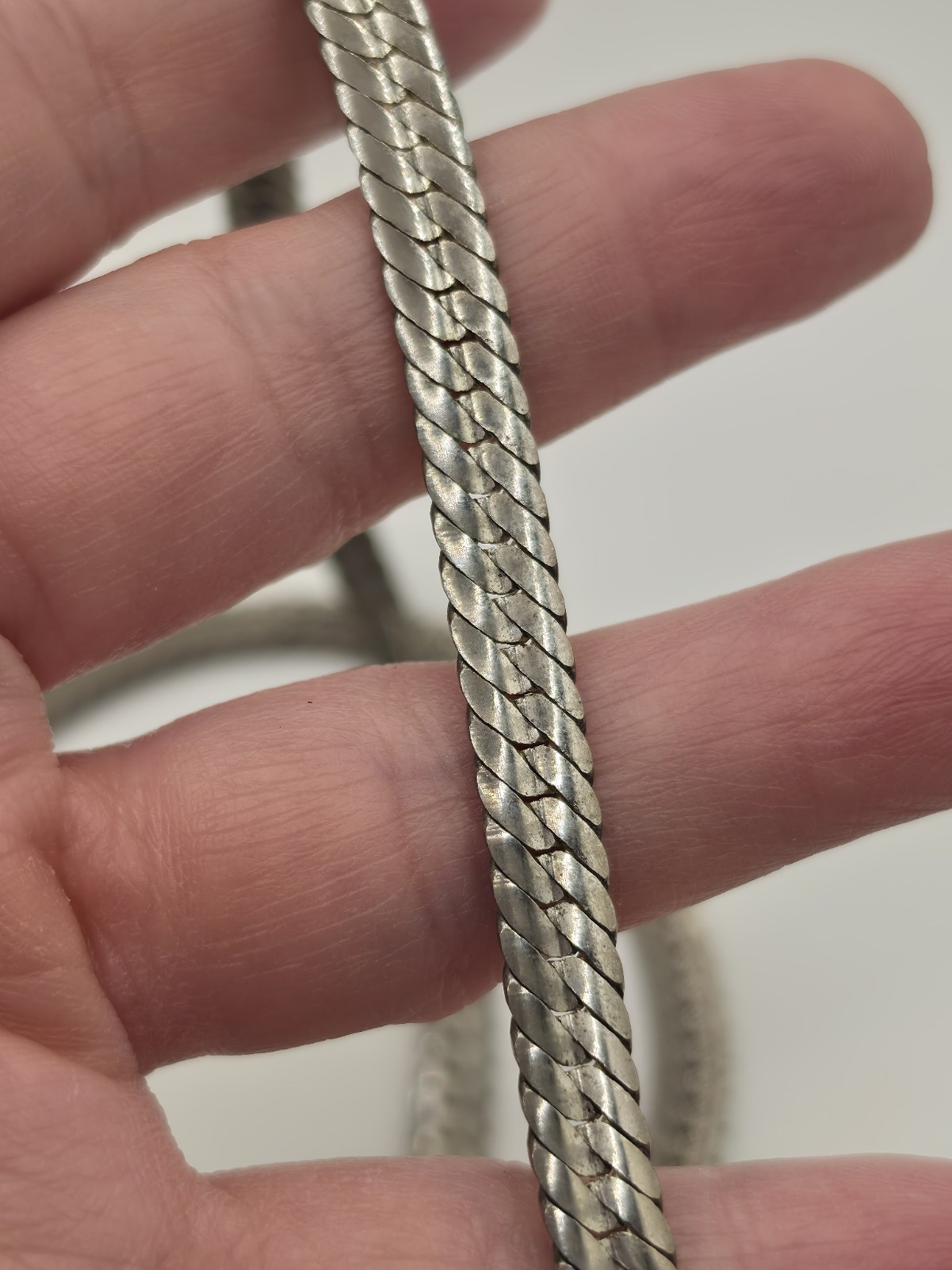 Vintage Sterling Silver 925 Herringbone Chain Necklace – 22″ & 32 Grams Heavy!