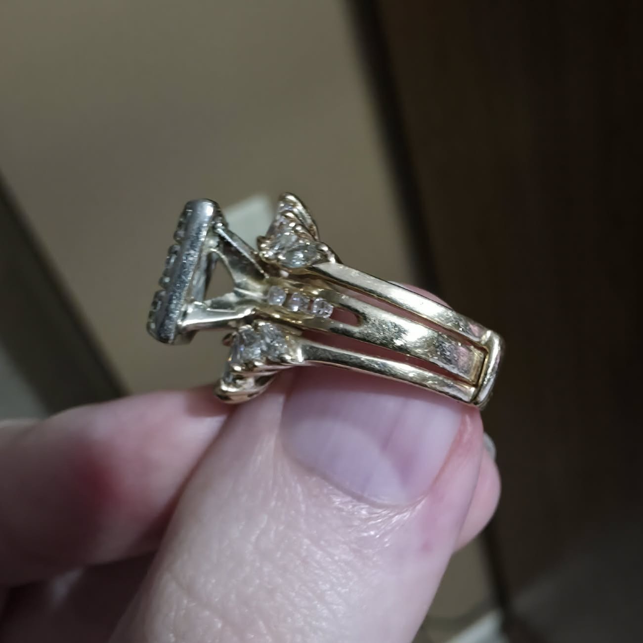 Stunning Womens Wedding Set