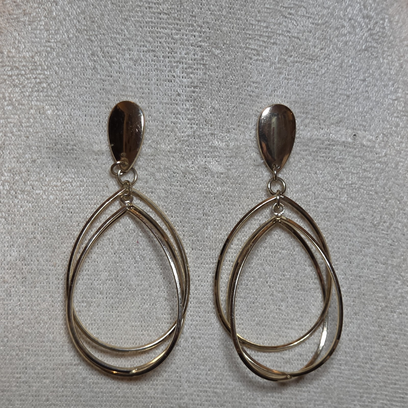 Gold Tone Open Teardrop Dangle Earrings Layered Wire Drop Statement Post Earring