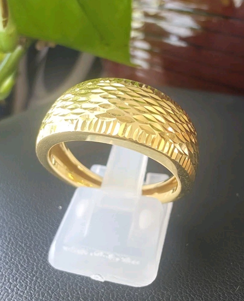 RL Italy 10k Solid Yellow Gold Textured Large Band Ring Size 9