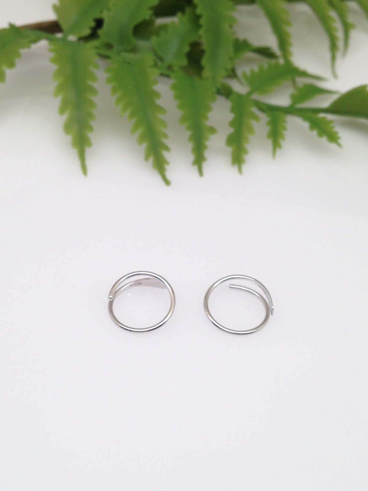 925 Sterling Silver Spiral Threader Huggie Hoop Earrings 10mm x0.5mm VERY TINY