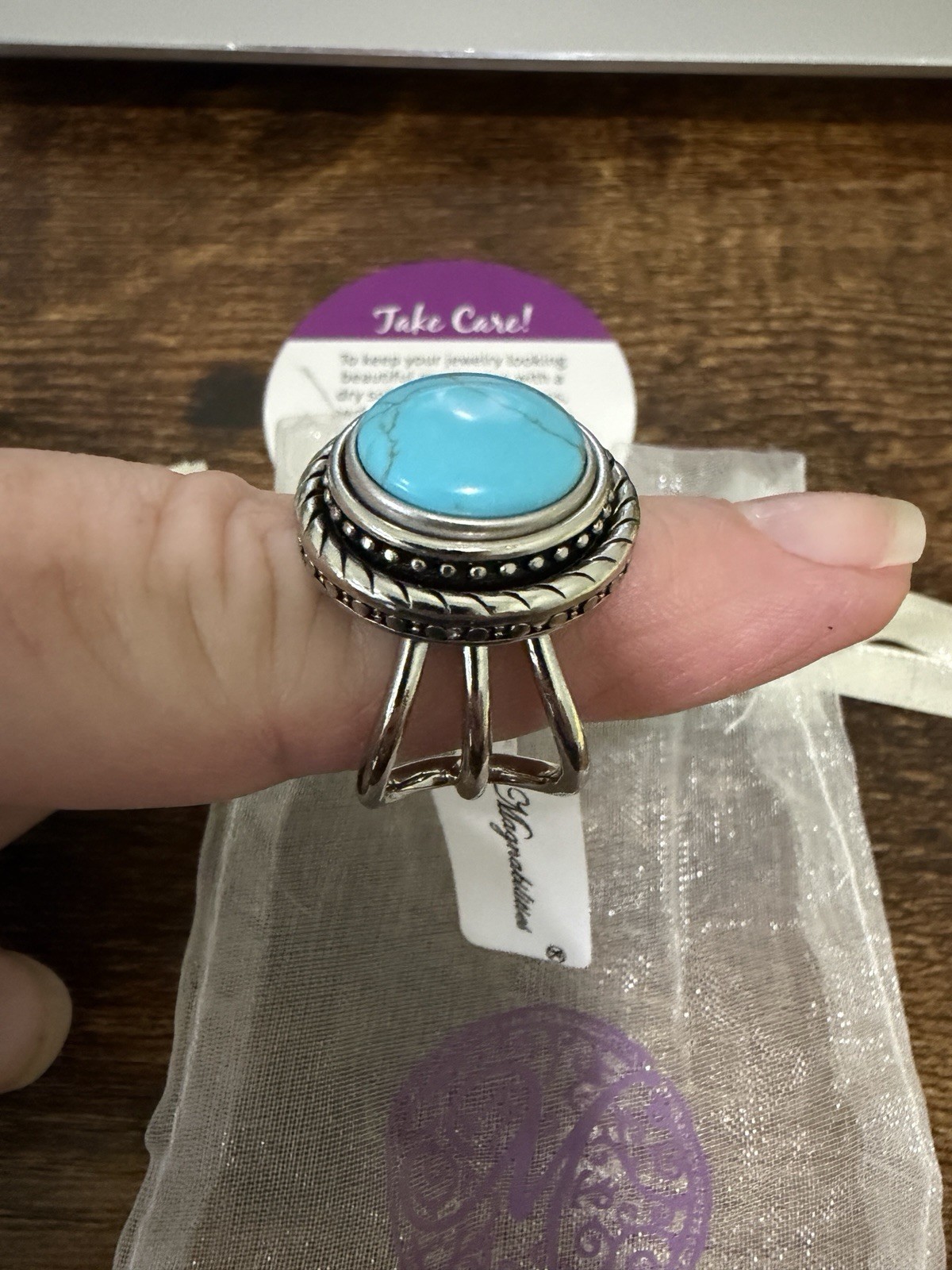 Magnabilites RG 1033 Adjustable Silver Tone Oval Blue Turquoise Bezel Ring