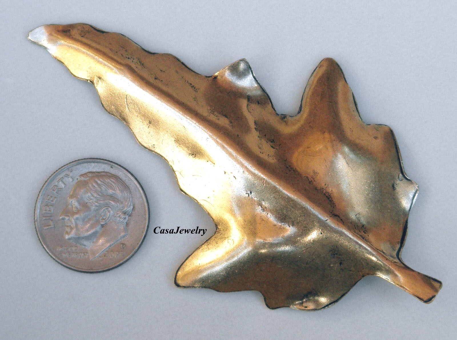 #5012RS LARGE ANTIQUED GOLD DIE STUCK LEAF COMPONENT – 1 Pc