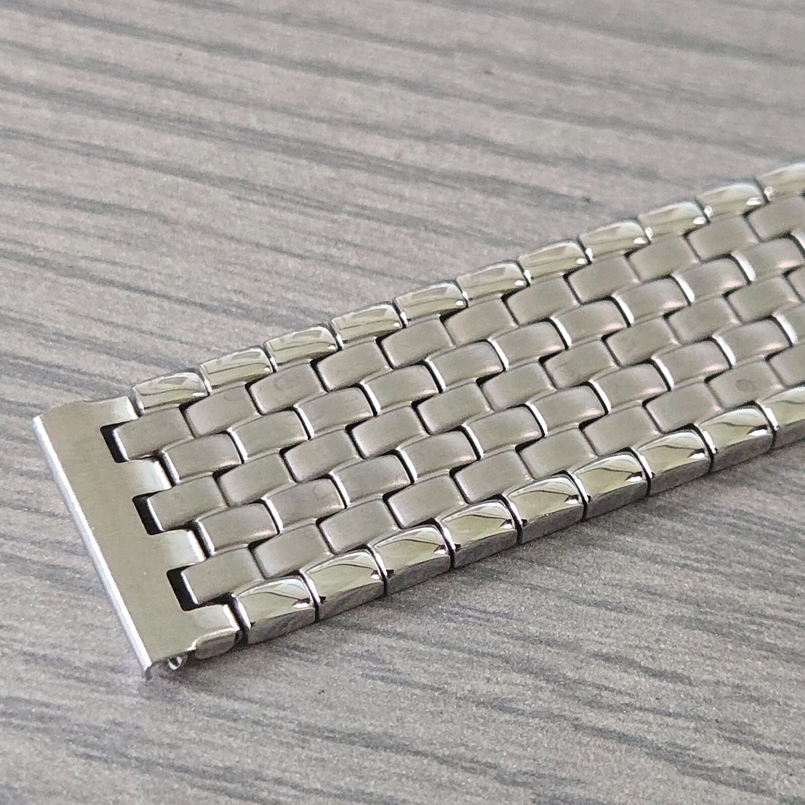 Rare and beautiful high quality stainless steel watch bracelet/watch band 20mm
