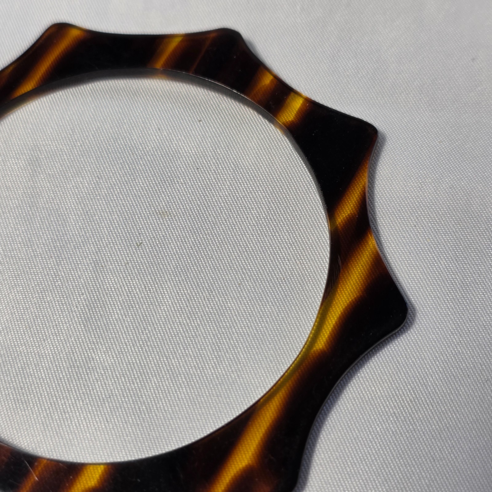 Vintage Style Tortoise Shell Lucite Bangles Circular & Scalloped Star Shapes