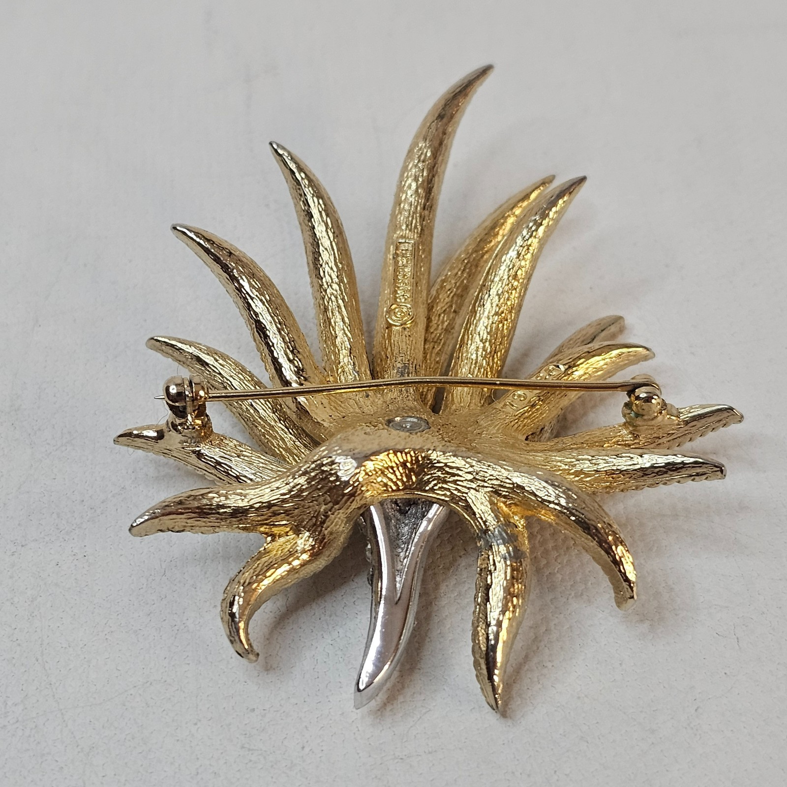 Boucher 7942P Leaf Bouquet Brooch Flower Plant GoldTone Clear Rhinestone Damaged