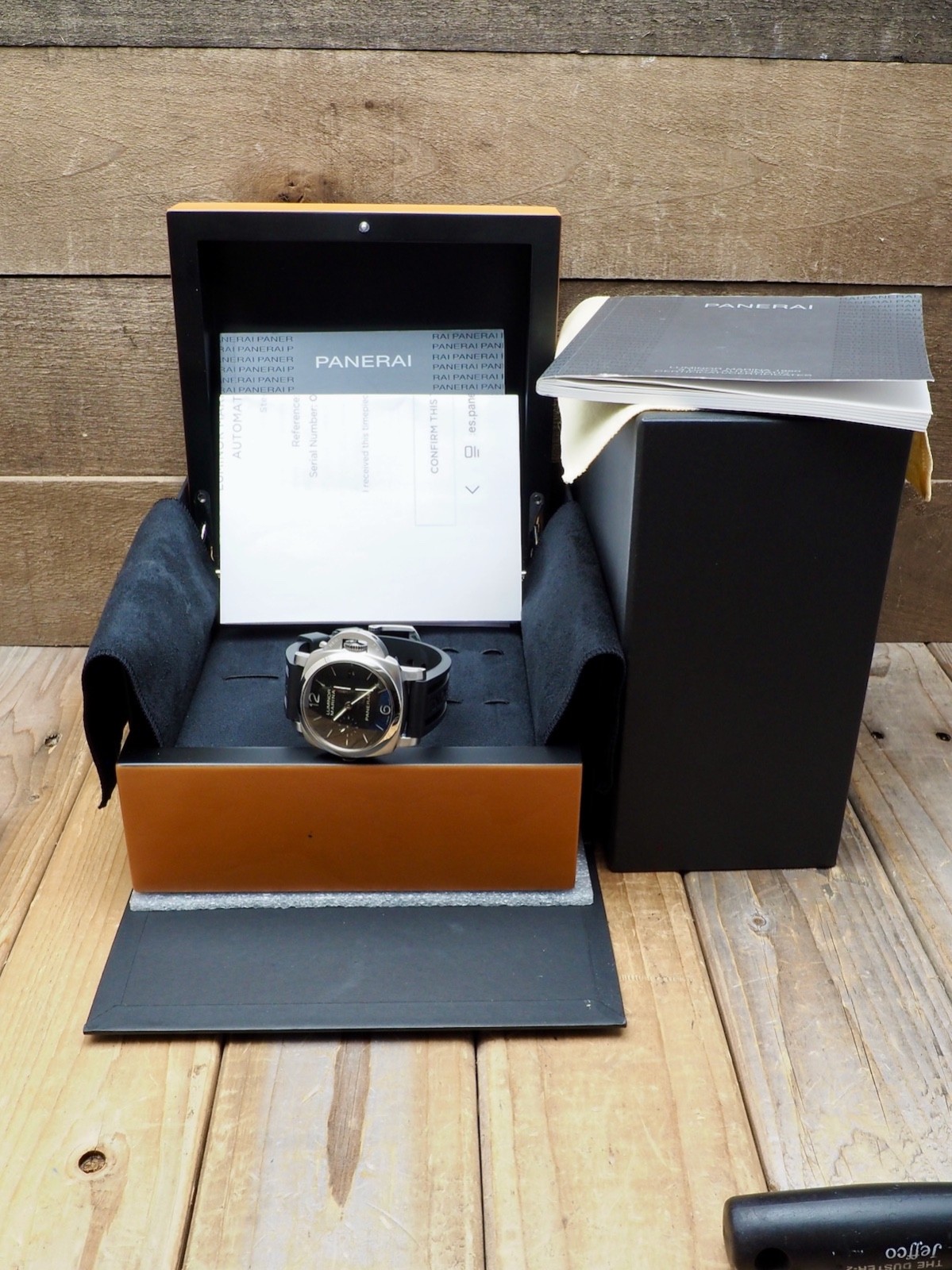 Panerai 42mm Luminor Automatic Date PAM00392 “R” Box and Papers! Great Value