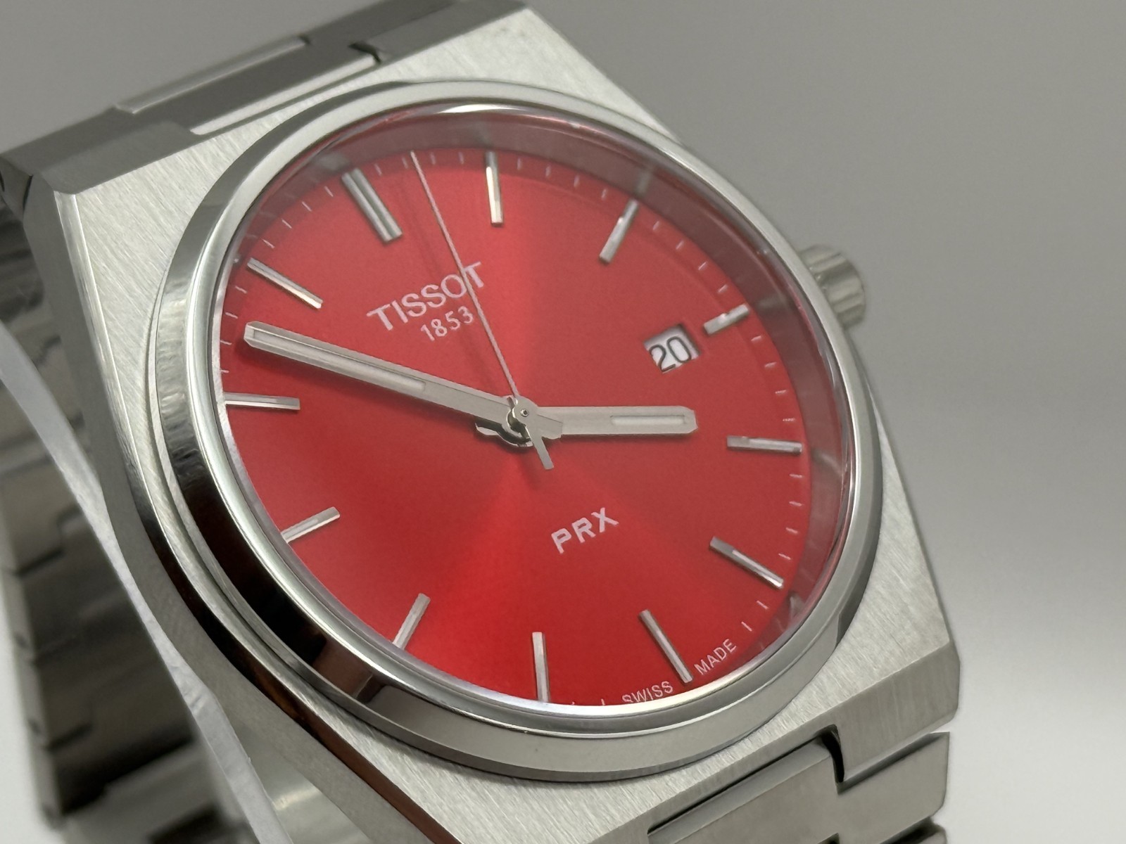 Tissot PRX 40mm Red Dial Stainless steel Adults Watch T137.410.11.421.00