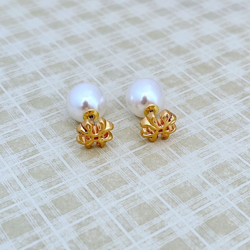 New Tory T logo & Pearl earrings with Jewelry Pouch Size:1.1*1.1cm