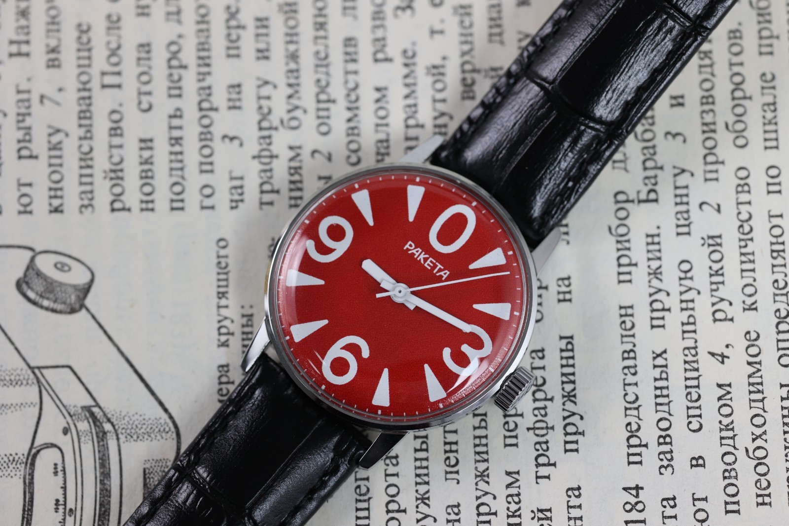 Raketa BIG ZERO red mechanical 2609 Raketa small Zero raketa 0 Unisex case 34mm.