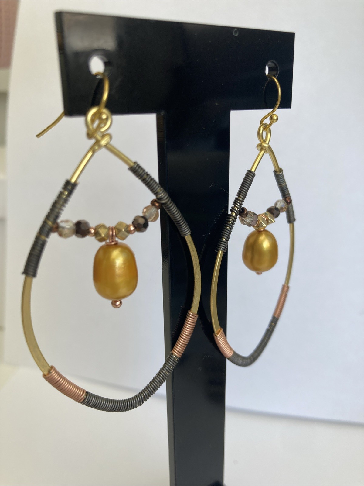 Vintage Metal Earrings Made In Thailand Wire Wrapped Large Pearl See Description