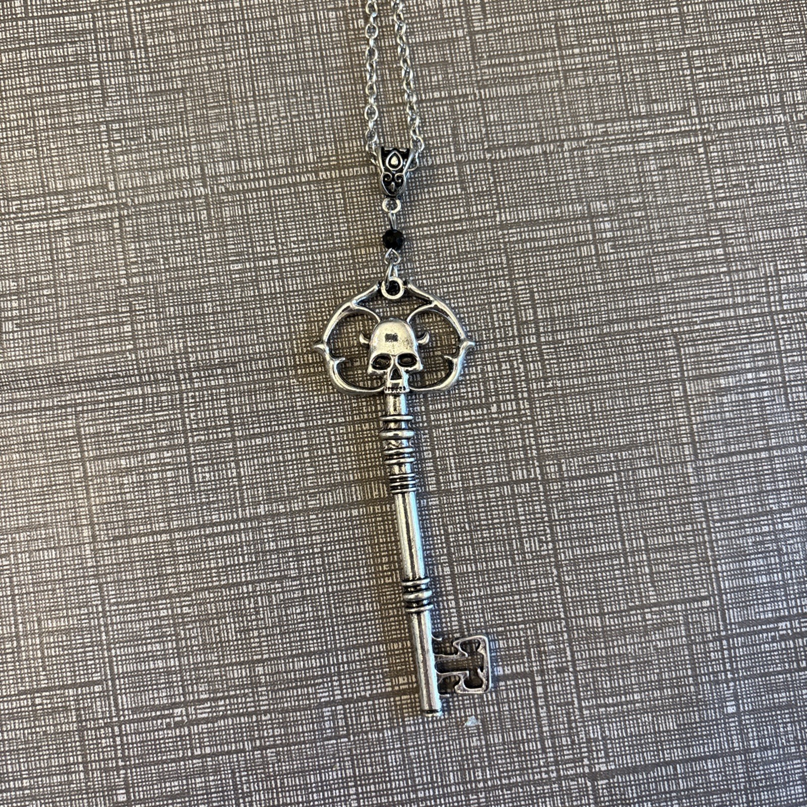 Unisex Chains With A Key Pendant Skull Head