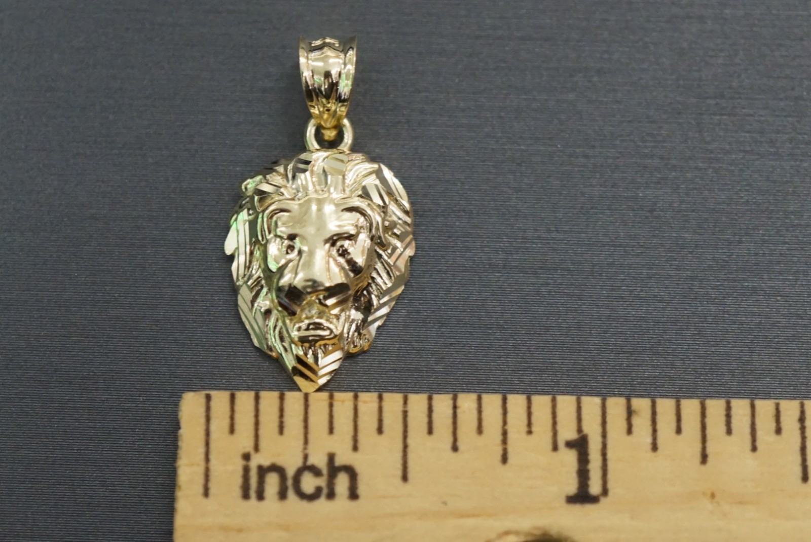 Real 10K Solid Yellow Gold 0.9″ Diamond Cut Polished Lion Head Charm Pendant.