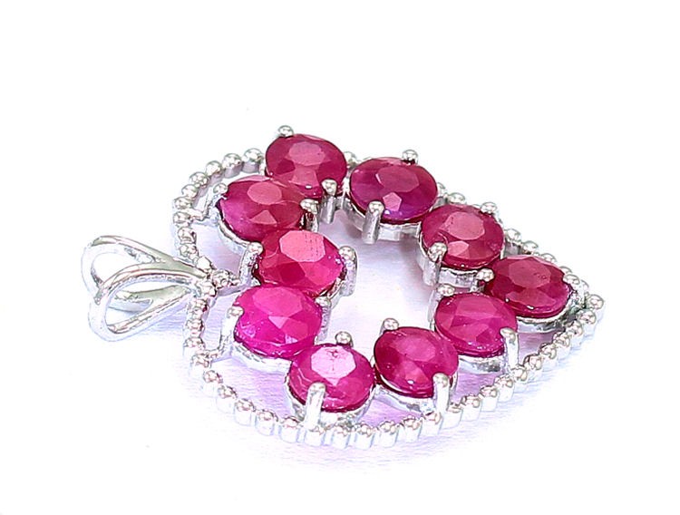 2.86ct Ruby Necklace in 18K White Gold