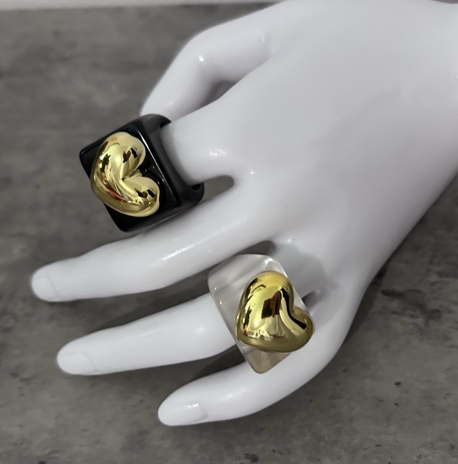 Set Of Heart Acrylic Resin Rings