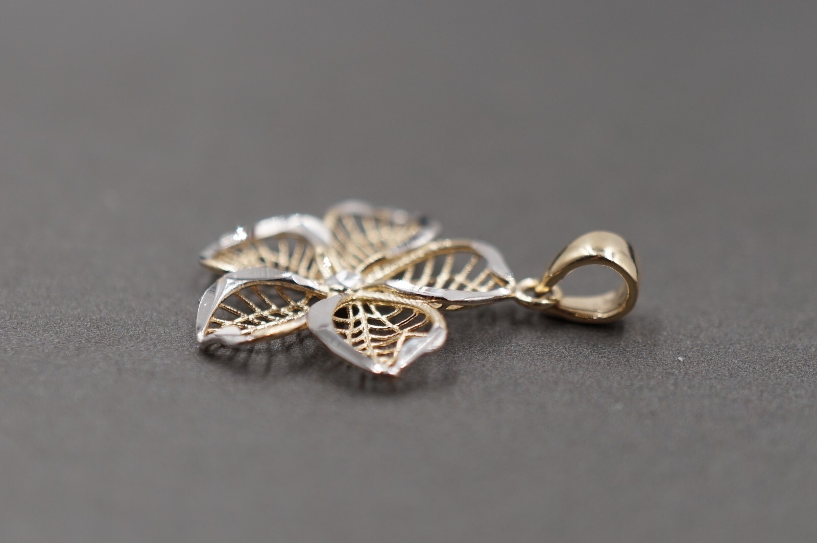 14K Solid Yellow Gold 0.85″ Fancy Two Tone Diamond Cut Flower Charm Pendant.