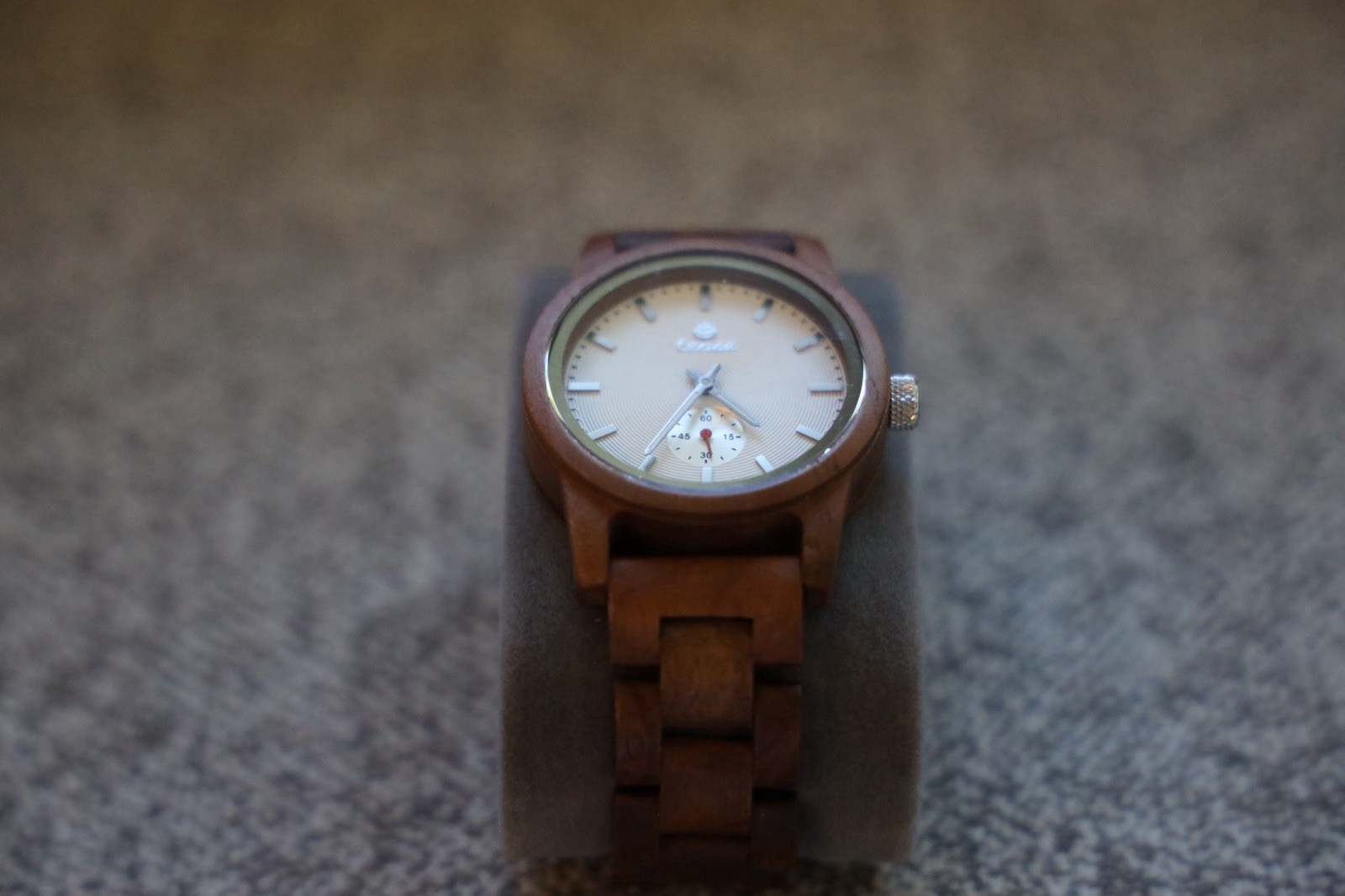 Tense Hampton Wooden Quartz Wristwatch Unisex Brown Band White Dial Analog