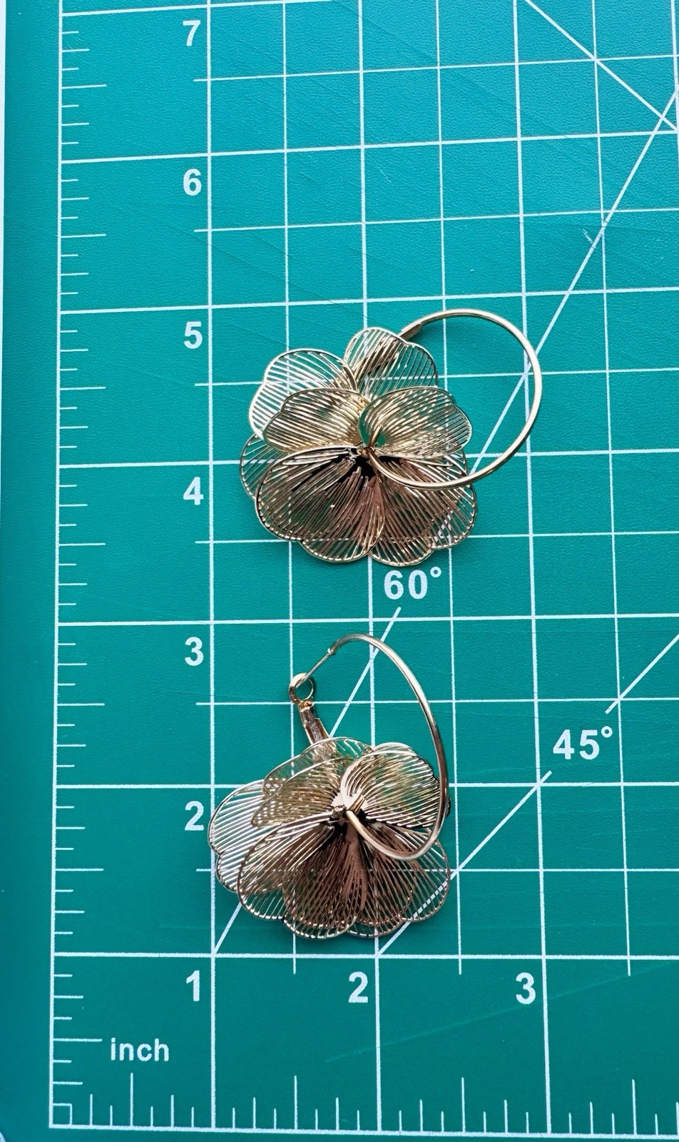 Gold Tone Flower Hoop Dangle Earrings Metal Latch Back Lightweight No Stone