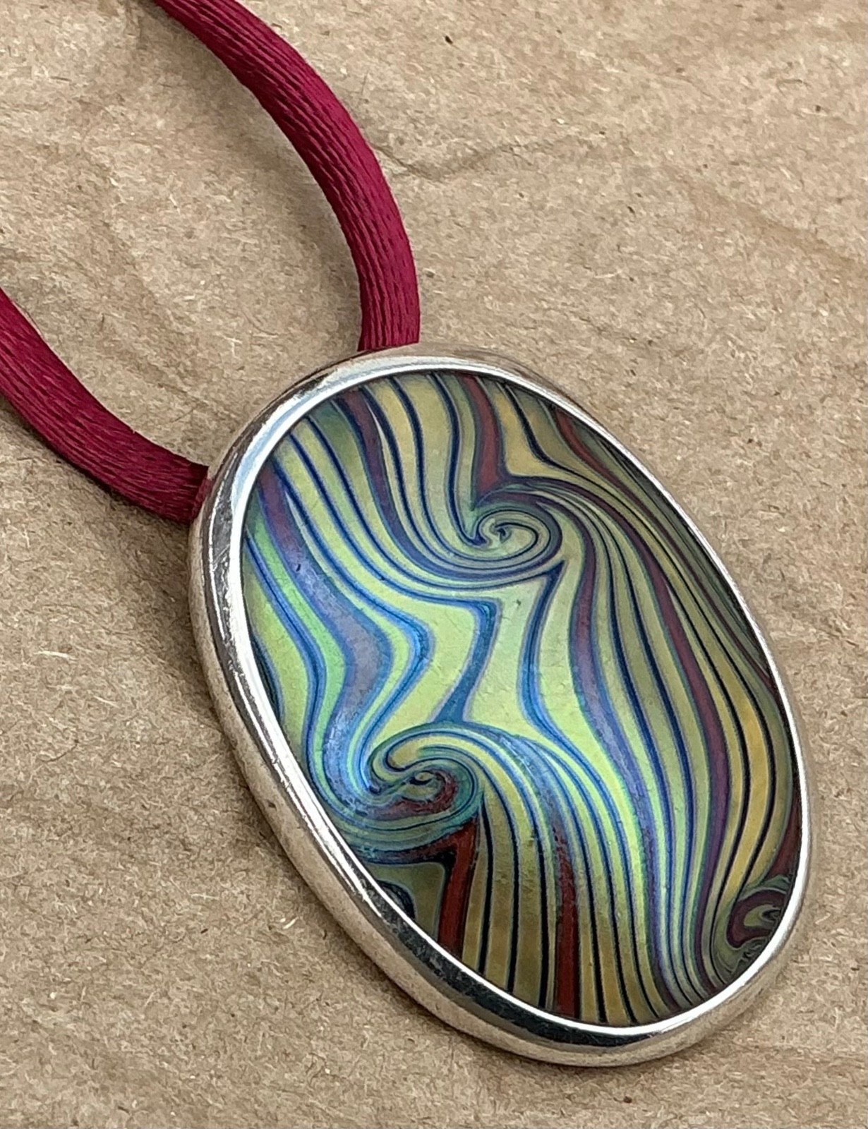 Vtg 1977 Orient & Flume Pendant Necklace Art Glass Iridescent Sterling Favrille