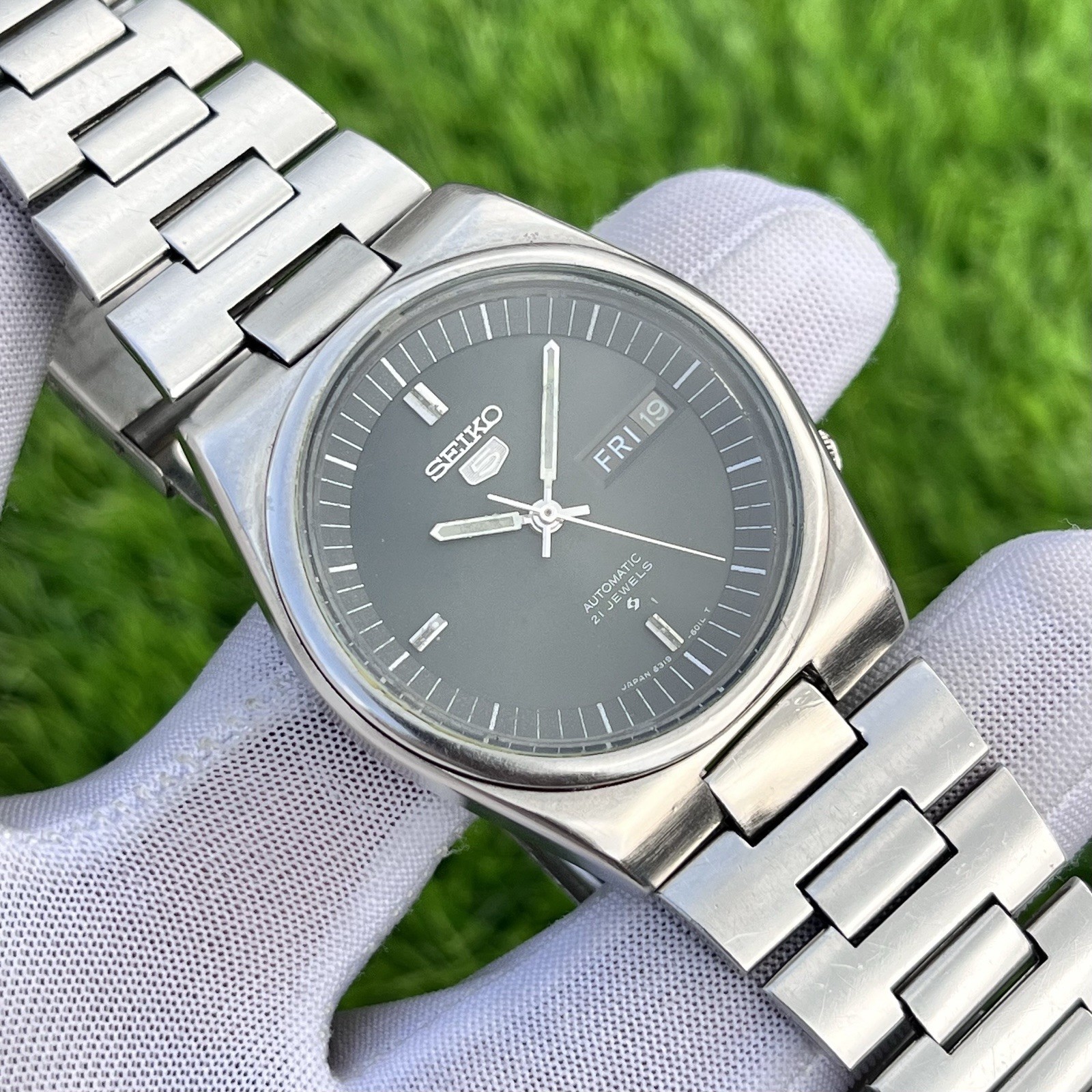 Vintage Seiko 5 Automatic 17J Dress Formal Japan Made Men’s Watch 6319-6010